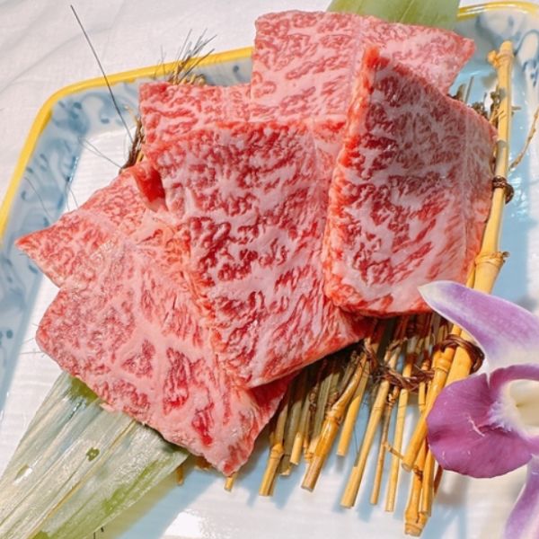 篝火別邸の和牛肩三角の写真。